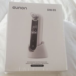 Rechargeable Electric Blackhead Remover - White